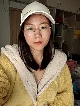 Snapshot of nini10052025 chatting on 12-02-25, 04:02 nini10052025 online show from 12-02-25, 04:02