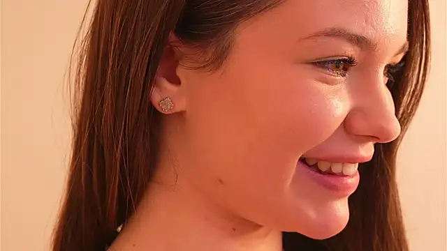 Snapshot of tokyo_bloom chatting on 11-09-25, 03:21 tokyo bloom online show from 11-09-25, 03:21