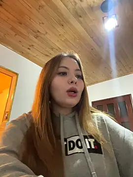 kattee adams online show from 11-07-25, 11:05