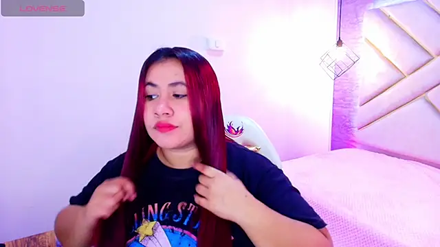 Snapshot of Addyy_02 chatting on 10-14-25, 11:44 Addyy 02 online show from 10-14-25, 11:44