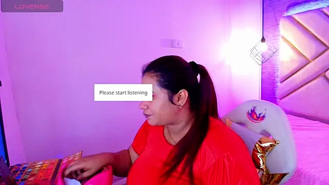 Snapshot of Addyy_02 chatting on 10-17-25, 11:57 Addyy 02 online show from 10-17-25, 11:57