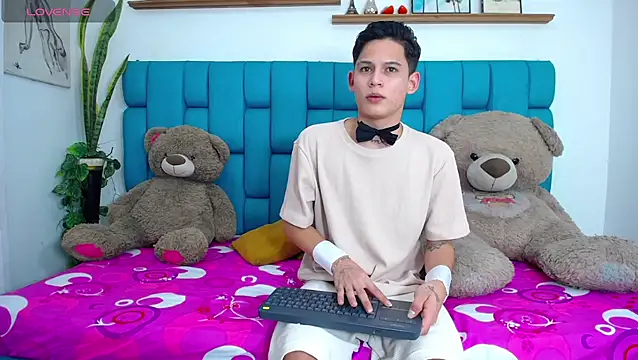 Brian hot online show from 03-15-26, 04:57