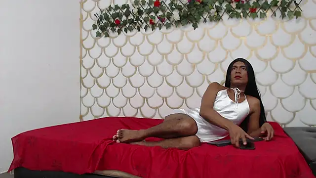 nahomy smiith online show from 03-26-26, 05:13