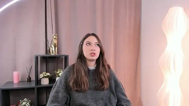 Snapshot of MissyHuf chatting on 10-11-25, 08:46 MissyHuf online show from 10-11-25, 08:46