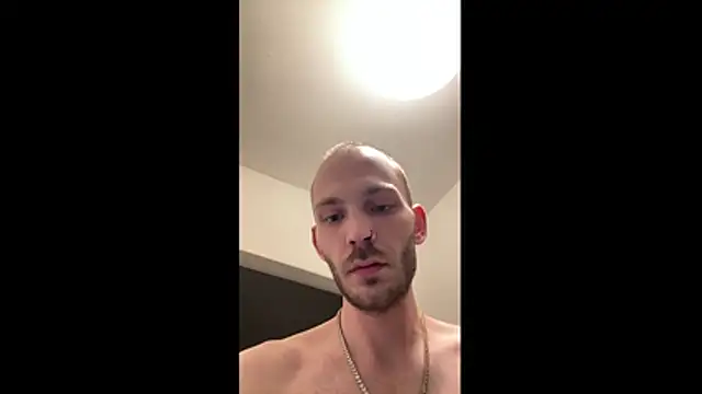 MolleDolle online show from 04-21-26, 08:23