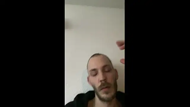 MolleDolle online show from 04-24-26, 05:26