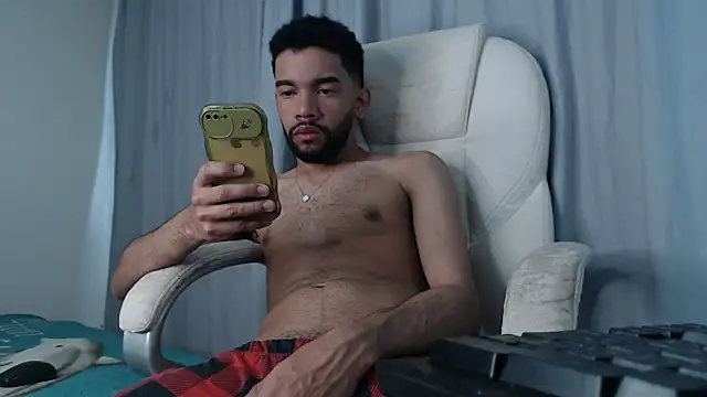 Snapshot of andresnoir_ chatting on 10-23-25, 02:38 andresnoir online show from 10-23-25, 02:38