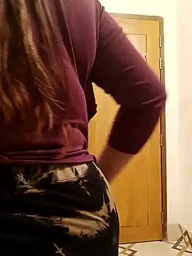 Snapshot of Beauty_Queen_Soniya chatting on 01-10-26, 04:53 Beauty Queen Soniya online show from 01-10-26, 04:53