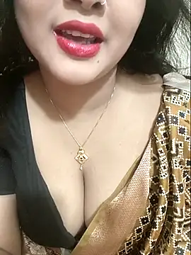 Snapshot of Beauty_Queen_Soniya chatting on 07-20-26, 04:27 Beauty Queen Soniya online show from 07-20-26, 04:27