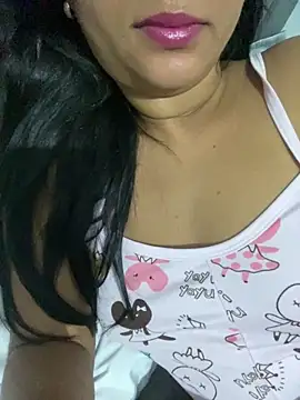 Snapshot of Brunamorenago chatting on 05-27-26, 08:55 Brunamorenago online show from 05-27-26, 08:55