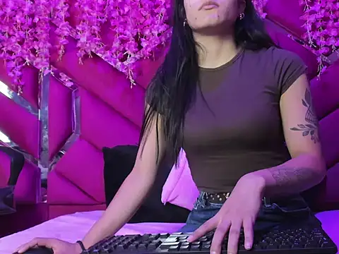 Gisell Squirt  online show from 10-23-25, 12:04