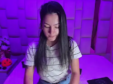 Gisell Squirt  online show from 11-18-25, 12:42