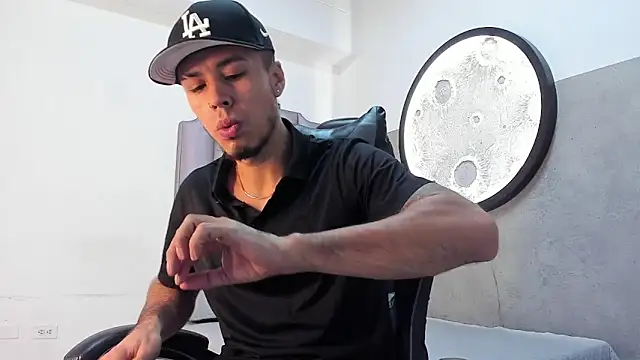 Rurik Jones online show from 11-10-25, 12:04