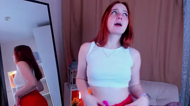 KellyeOun online show from 11-20-25, 01:50