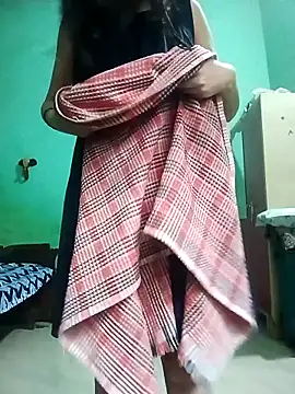 Snapshot of Hornyme18 chatting on 10-29-25, 04:59 Hornyme18 online show from 10-29-25, 04:59