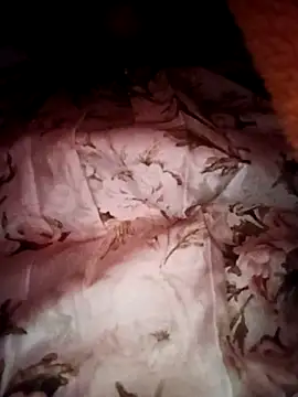 Snapshot of Hornyme18 chatting on 11-28-25, 05:15 Hornyme18 online show from 11-28-25, 05:15