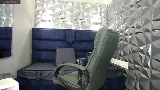 Snapshot of nairobi8 chatting on 02-18-26, 10:06 nairobi8 online show from 02-18-26, 10:06