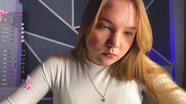 Snapshot of RebeccaEglitis chatting on 12-04-25, 05:10 RebeccaEglitis online show from 12-04-25, 05:10