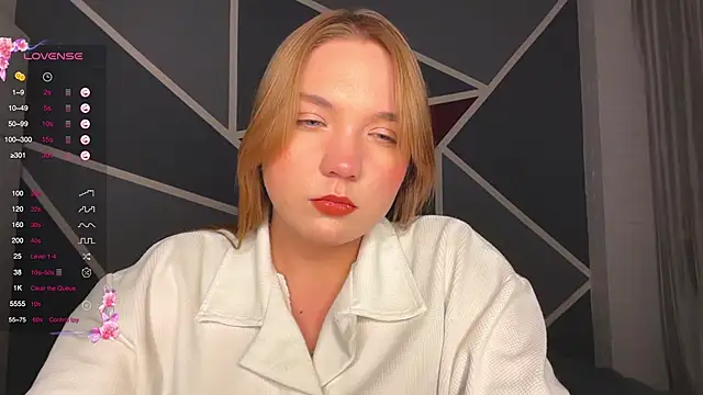 Snapshot of RebeccaEglitis chatting on 01-12-26, 04:56 RebeccaEglitis online show from 01-12-26, 04:56