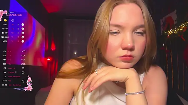 Snapshot of RebeccaEglitis chatting on 02-03-26, 04:01 RebeccaEglitis online show from 02-03-26, 04:01