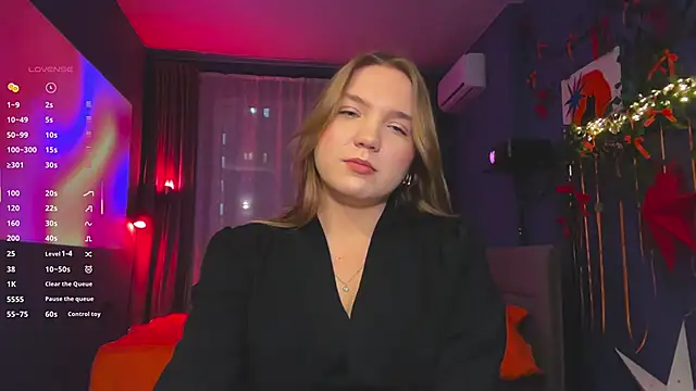 Snapshot of RebeccaEglitis chatting on 02-17-26, 03:51 RebeccaEglitis online show from 02-17-26, 03:51