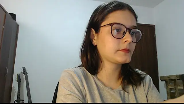 Snapshot of CarlaLorez chatting on 03-03-26, 06:58 CarlaLorez online show from 03-03-26, 06:58