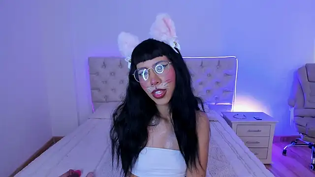 Snapshot of Nina_fox_0691 chatting on 10-18-25, 12:39 Nina fox 0691 online show from 10-18-25, 12:39