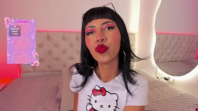 Snapshot of Nina_fox_0691 chatting on 11-15-25, 02:24 Nina fox 0691 online show from 11-15-25, 02:24