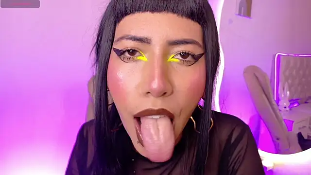 Nina fox 0691 online show from 07-10-26, 10:34