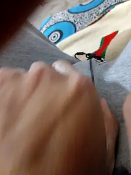 Snapshot of latarak321 chatting on 10-14-25, 05:36 latarak321 online show from 10-14-25, 05:36