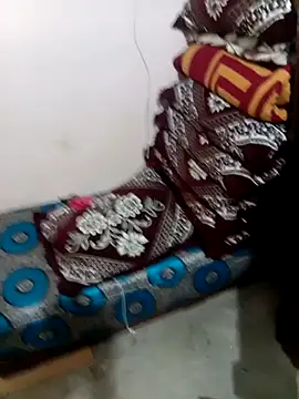 Snapshot of latarak321 chatting on 10-15-25, 05:40 latarak321 online show from 10-15-25, 05:40