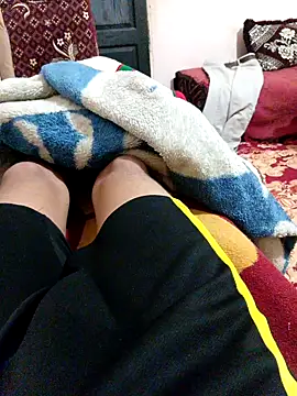 Snapshot of latarak321 chatting on 11-13-25, 10:30 latarak321 online show from 11-13-25, 10:30