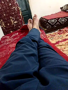 Snapshot of latarak321 chatting on 11-26-25, 01:23 latarak321 online show from 11-26-25, 01:23