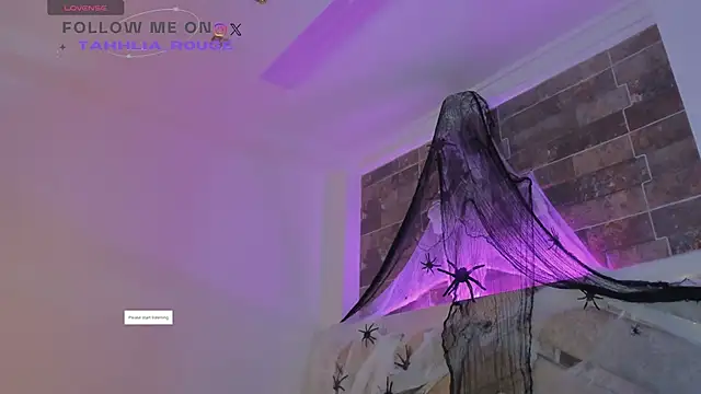 tahhlia rouge online show from 10-27-25, 07:07