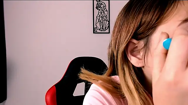 EmuOtori online show from 01-07-26, 12:29