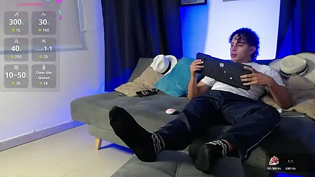 Snapshot of spike_spigell chatting on 11-13-25, 09:47 spike spigell online show from 11-13-25, 09:47