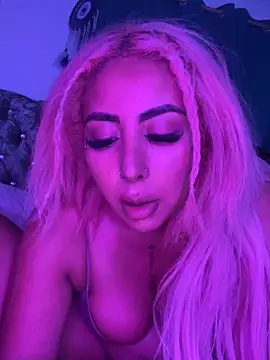 Snapshot of zara_bellexx chatting on 10-30-25, 05:13 zara bellexx online show from 10-30-25, 05:13