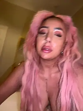 zara bellexx online show from 12-21-25, 03:35