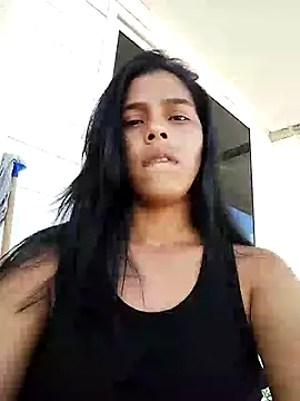 Snapshot of Emily_playboy1 chatting on 10-19-25, 06:30 Emily playboy1 online show from 10-19-25, 06:30