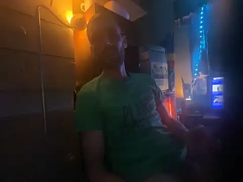 Snapshot of stevieg89 chatting on 03-04-26, 01:22 stevieg89 online show from 03-04-26, 01:22