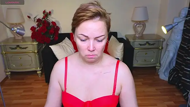 Viola Rayden online show from 10-13-25, 11:32