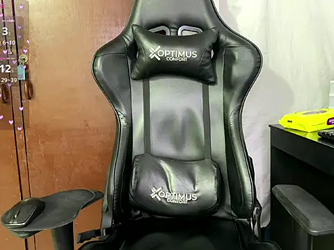 BigTitsGirl04 online show from 02-12-26, 10:27