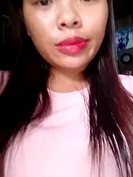 hello-cute online show from 10-12-25, 08:24