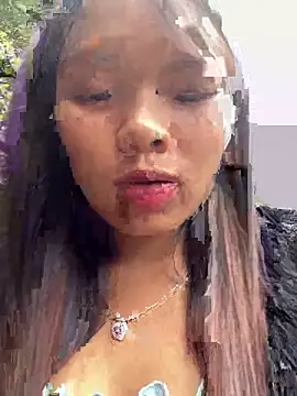 hello-cute online show from 11-17-25, 04:18