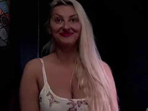 LeticiaReys online show from 04-20-26, 11:35