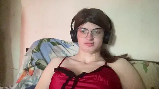 Snapshot of NikaXZimax chatting on 10-21-25, 05:41 NikaXZimax online show from 10-21-25, 05:41