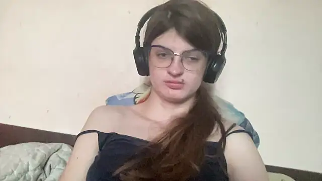 Snapshot of NikaXZimax chatting on 11-02-25, 09:44 NikaXZimax online show from 11-02-25, 09:44