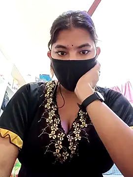 Hot radhaji online show from 02-22-26, 01:51