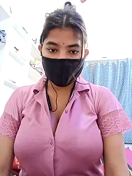 Hot radhaji online show from 03-16-26, 05:44