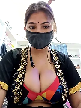 Snapshot of Hot_radhaji chatting on 05-05-26, 01:57 Hot radhaji online show from 05-05-26, 01:57